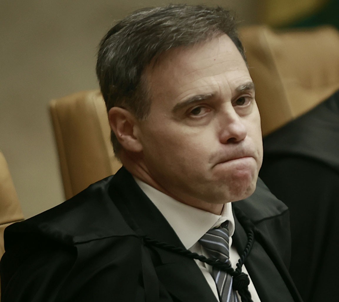 Justice orders Federal Police chief removed amid court crisis