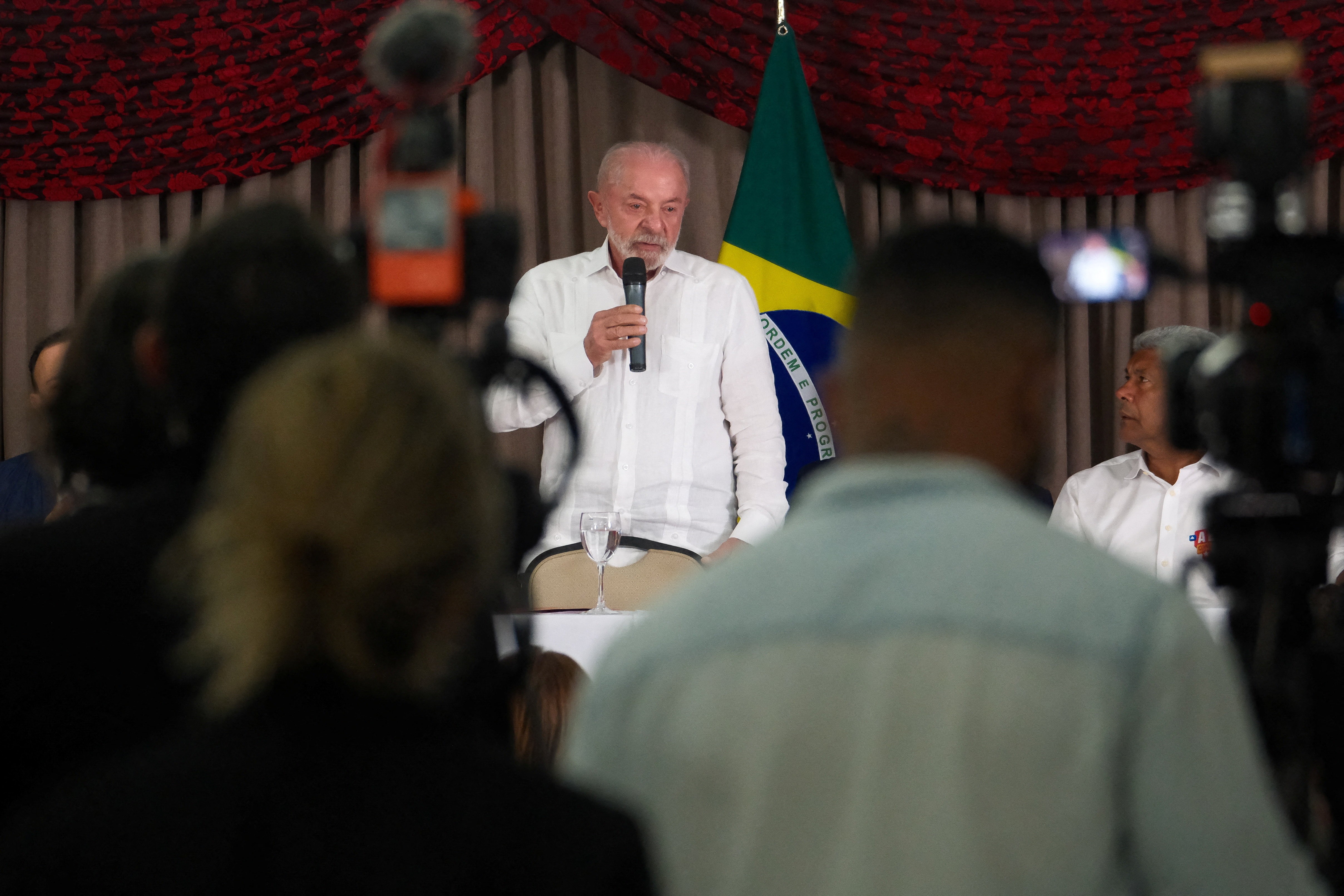Analysis: The last resort and the bumpy road of ‘Lula’s WhatsApp’