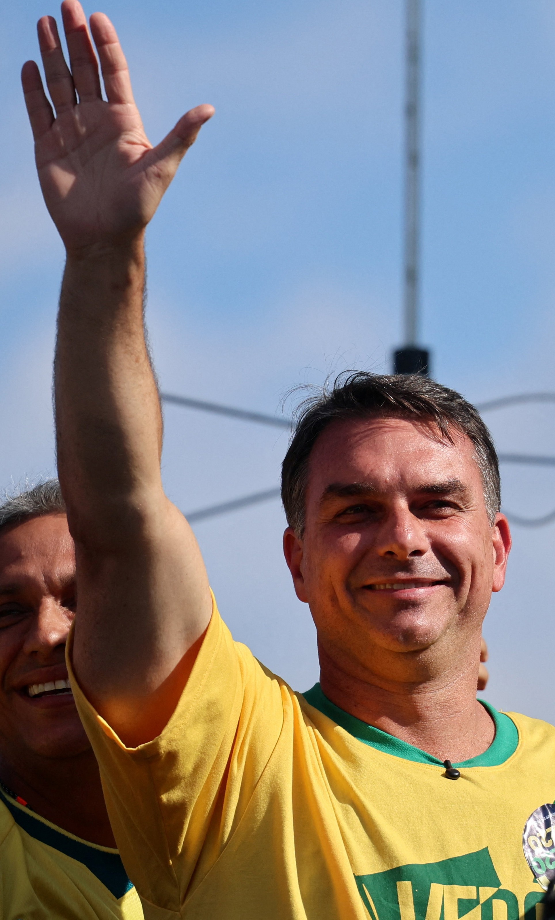 Flávio Bolsonaro criticizes betting ban, vows to attend televised debate - Valor International