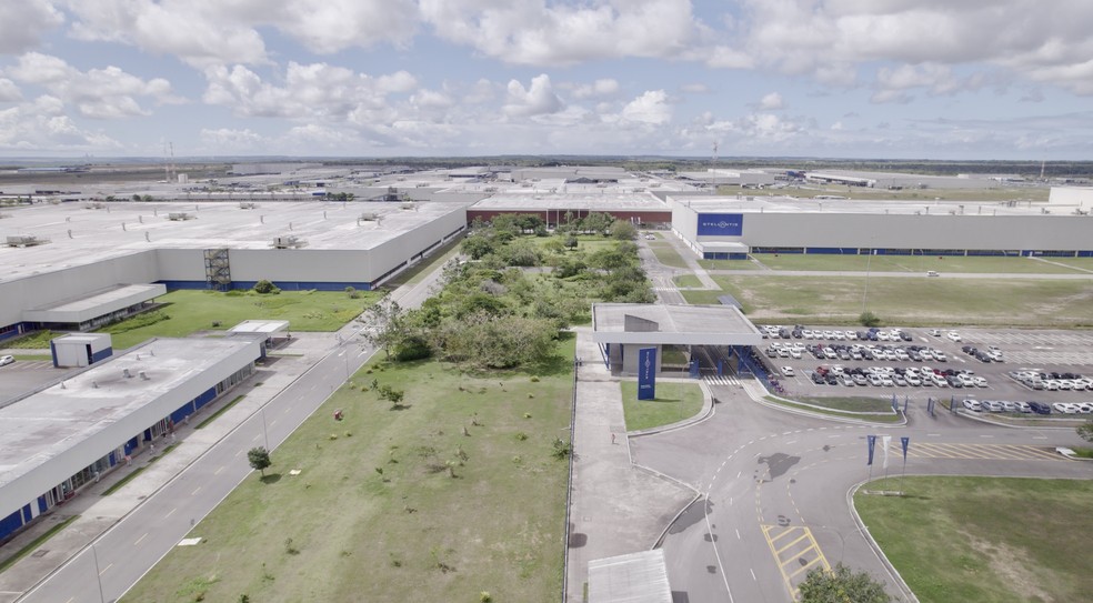 Stellantis's unit in Goiana: carmaker announced an investment of R$30 billion in Brazil over the next five years — Foto: Divulgação