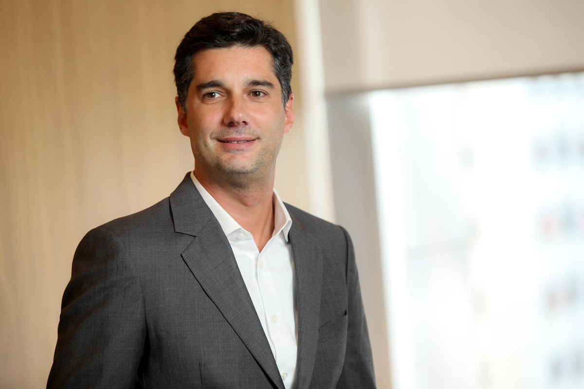 Investors expect a pro-market name to run economy