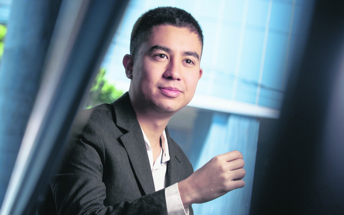 Reduced workweek could impact sectors, economist says