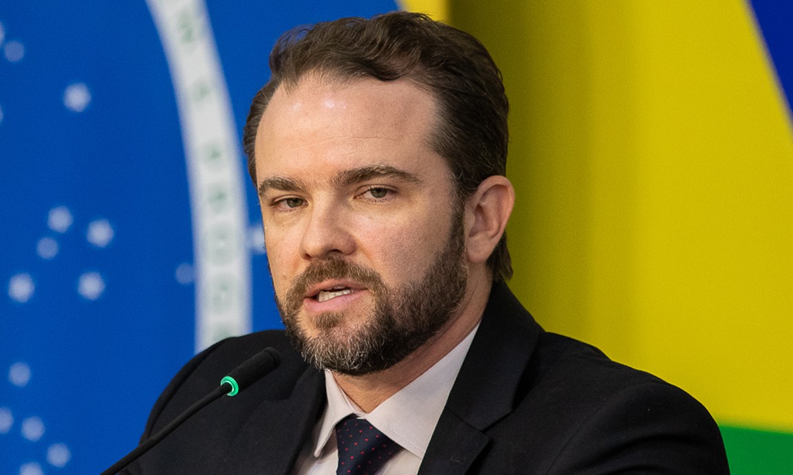 Government weighs credit line for indebted farmers