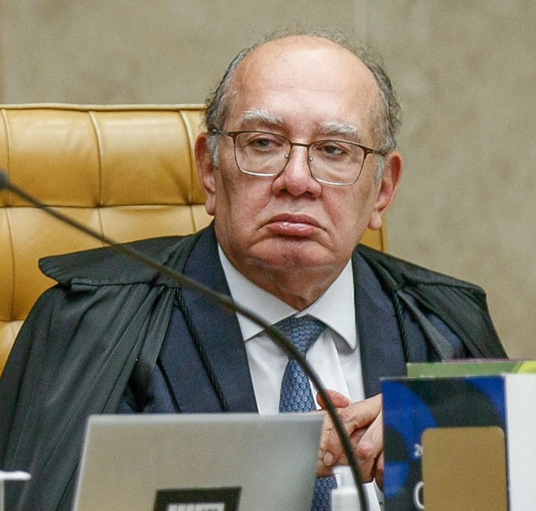 Justice Mendes backs limits on foreign-controlled land purchases