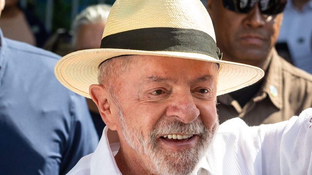 New Quaest poll shows Lula and Flávio tied at 42% in runoff