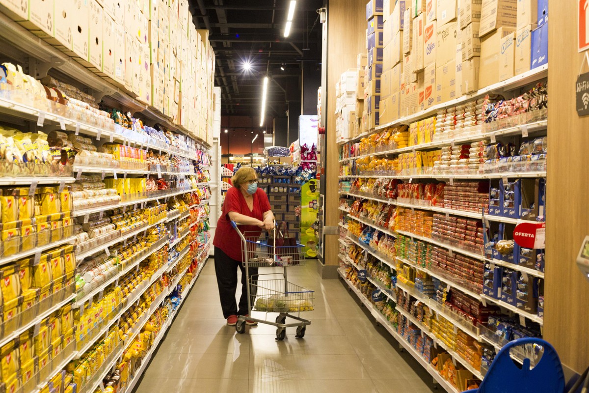 Rising food prices push IGP inflation to three-year high