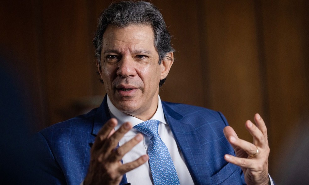 Government plans flat tax on investments to offset IOF rollback