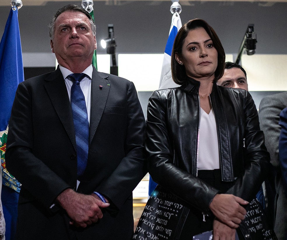 Jair Bolsonaro and Michelle bolsonaro: While her partner serves a 27-year sentence, former first lady takes up Federal District Senate seat — Foto: Brenno Carvalho/Agência O Globo