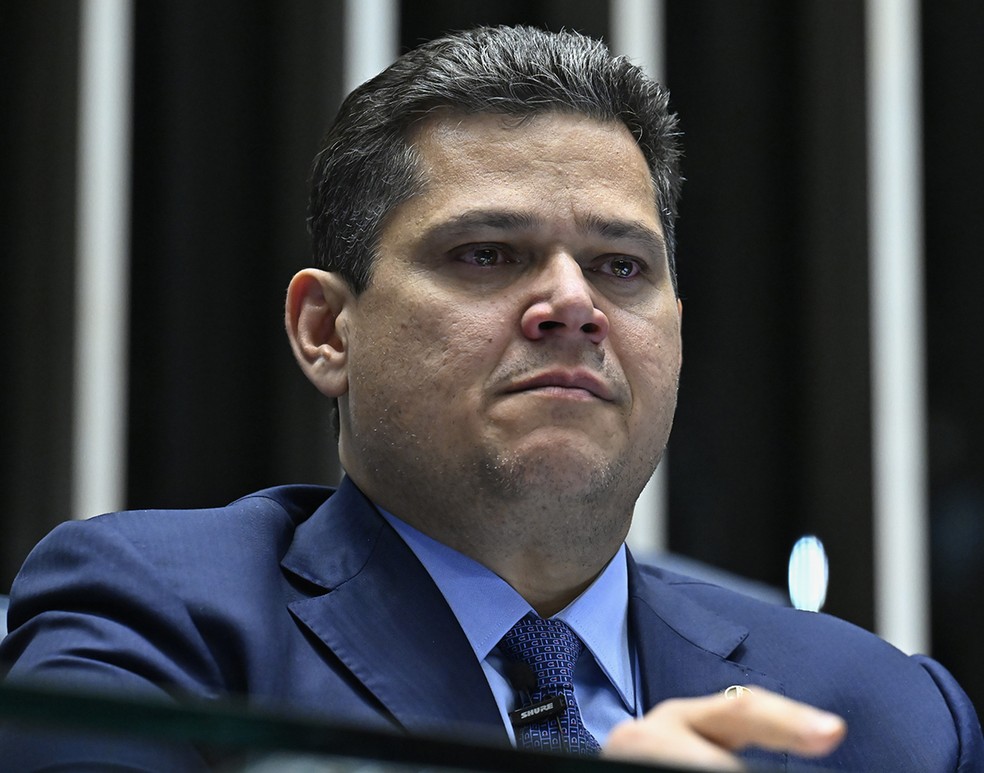 Senate shelves controversial shielding bill after unanimous ...