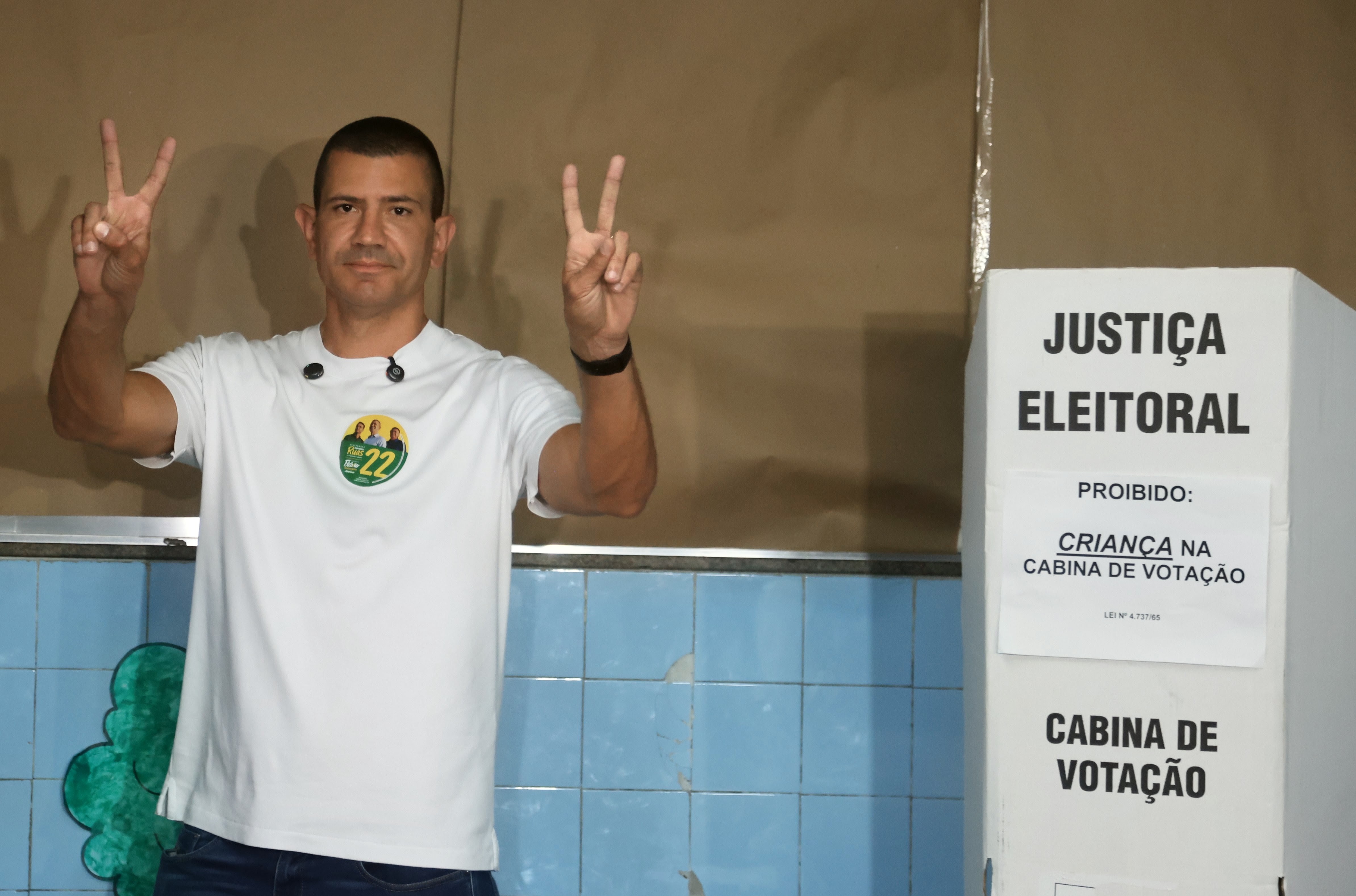 Nationalized Rio governor race boosted Douglas Ruas