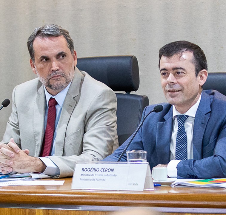 Brazil targets 0.5% surplus but keeps large spending off books