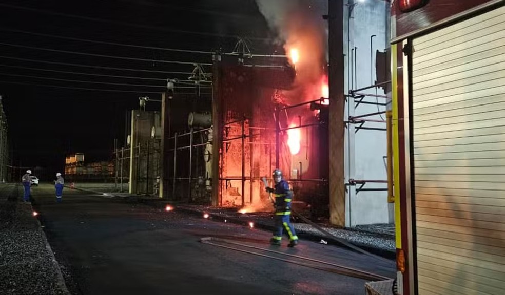 Reactor fire in Paraná disrupted electricity across Brazil for up to 2.5 hours — Foto: Divulgação/Bombeiros