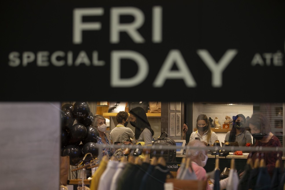 High interest rates hinder aggressive Black Friday actions