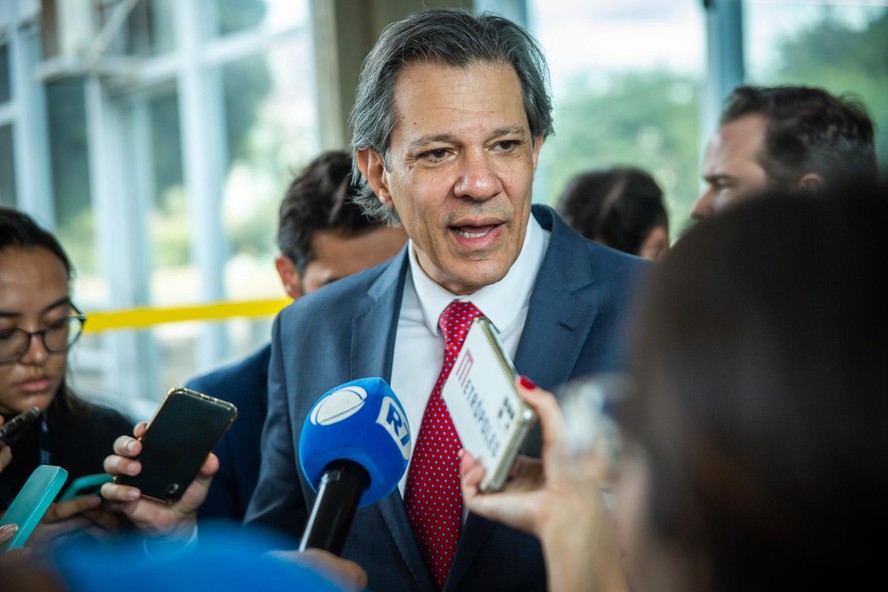 Income tax exemption expected to be expanded, Haddad says 