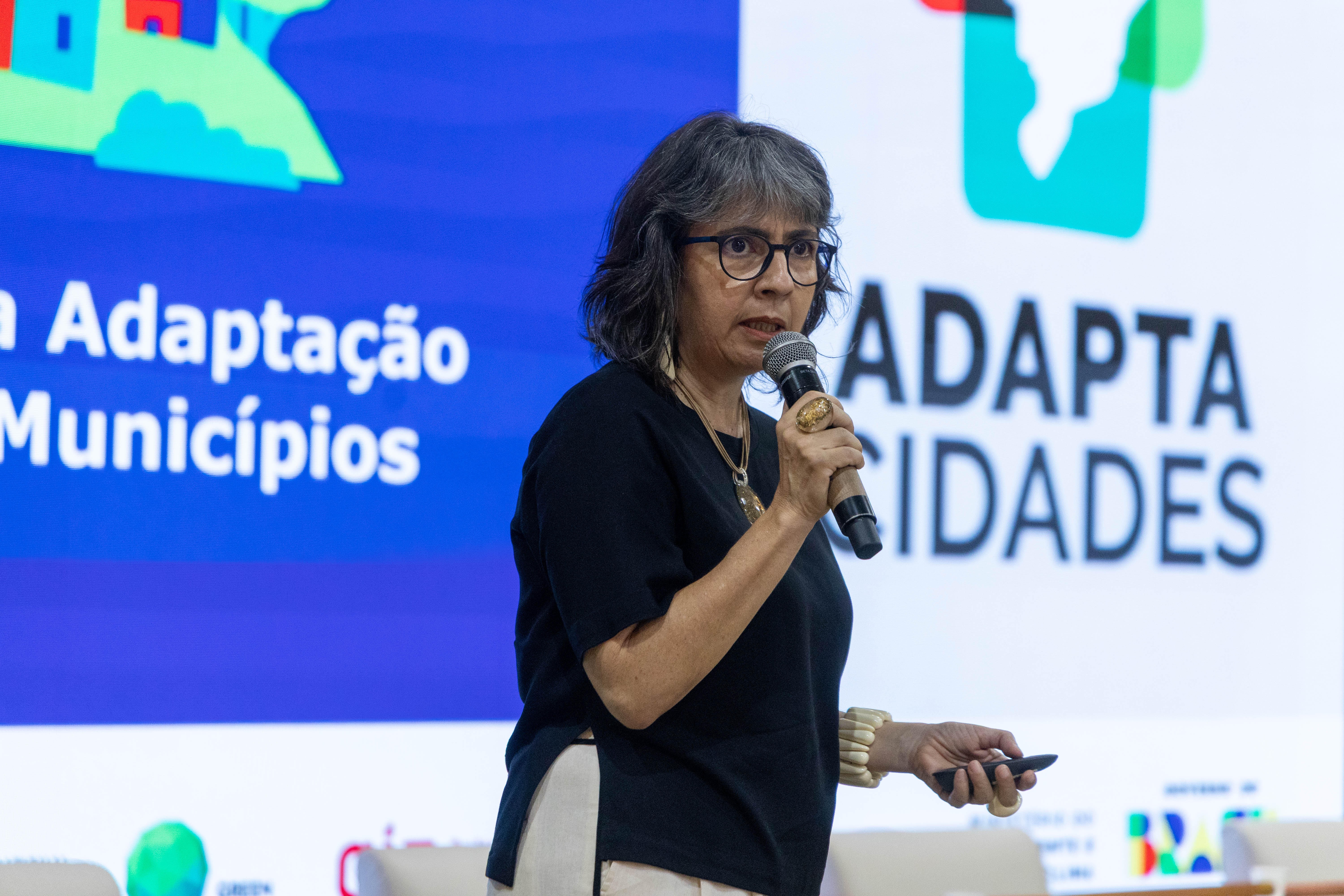 Climate disasters affected 324 million people in Brazil over a decade