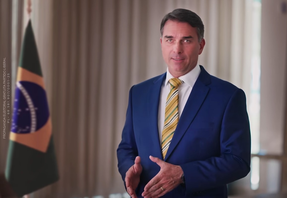 Flávio Bolsonaro sees gains with women and Northeast, turns to Southeast in final stretch