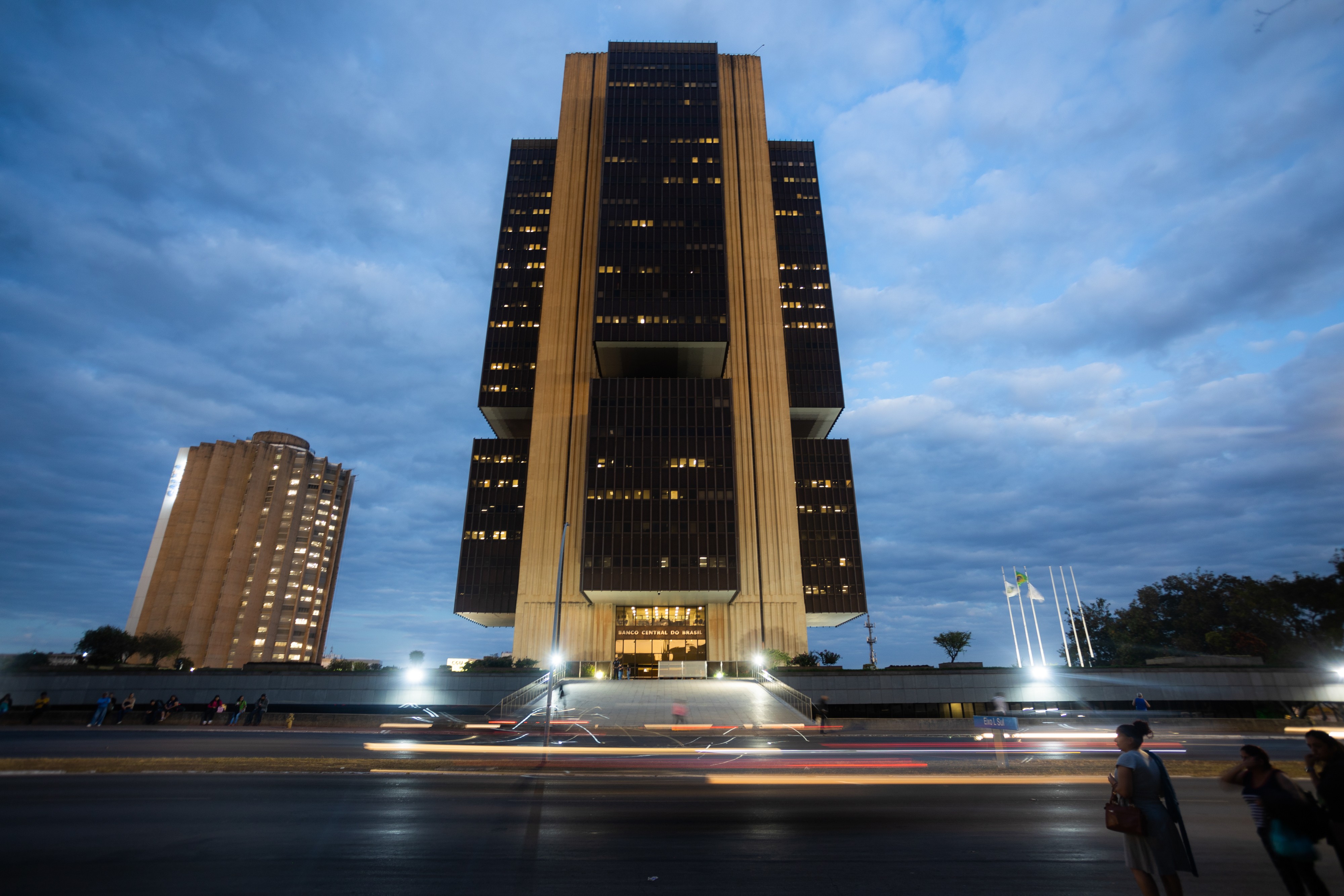 Central Bank tightens integrity rules after Master case