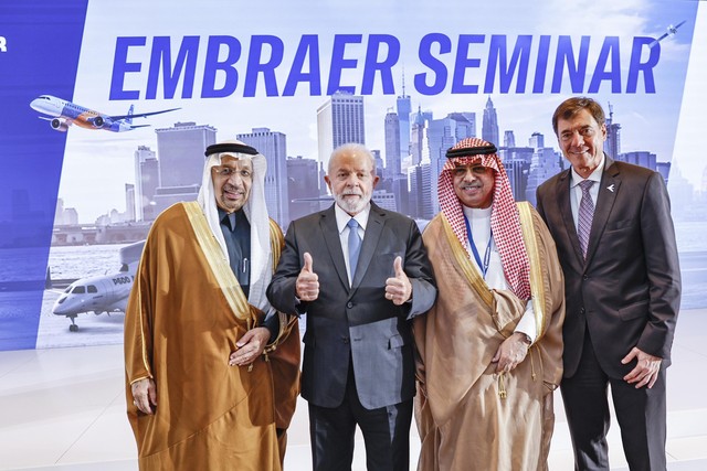 Lula offers Saudi Arabia aircraft, partnership with Embraer