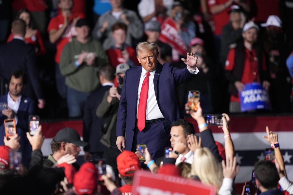 Massive turnout in swing states puts Trump close to historic win