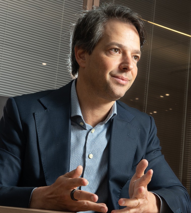 Politics, diversification wave take Ibovespa to fresh record