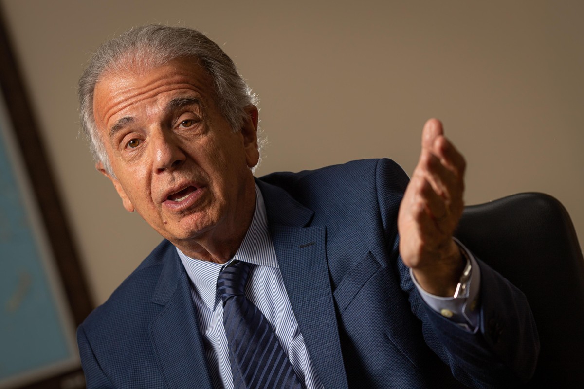 Múcio hints at stepping down, sparking renewed talk of retirement