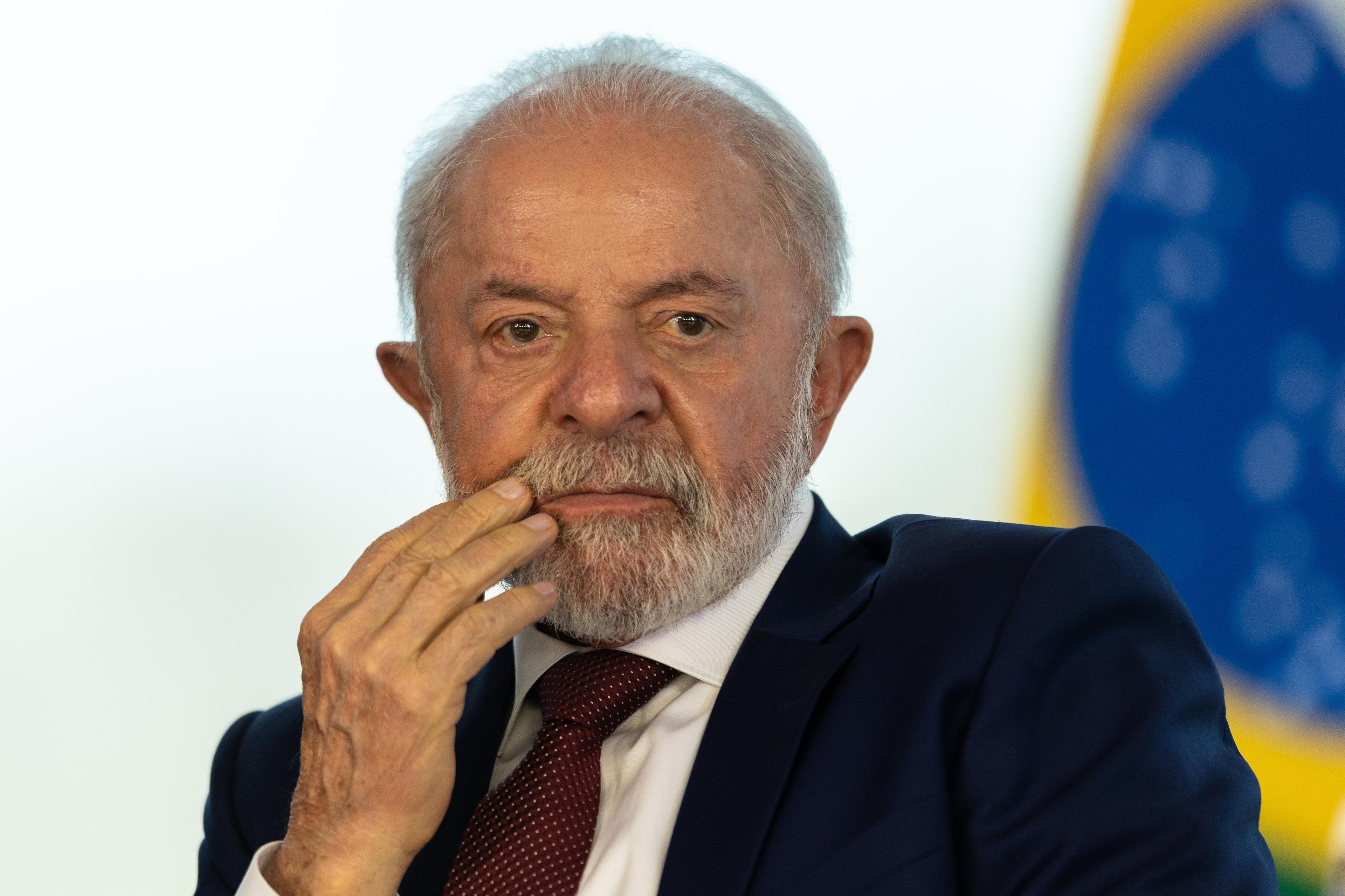 Lula, Flávio campaigns trade legal challenges as election nears