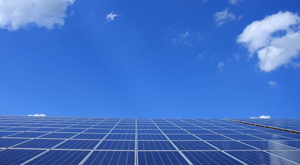 Thopen buys Vip Air solar plants for R$750m