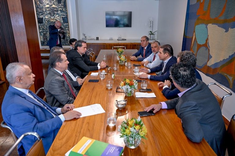 Brazil moves closer to ending six-day workweek schedule