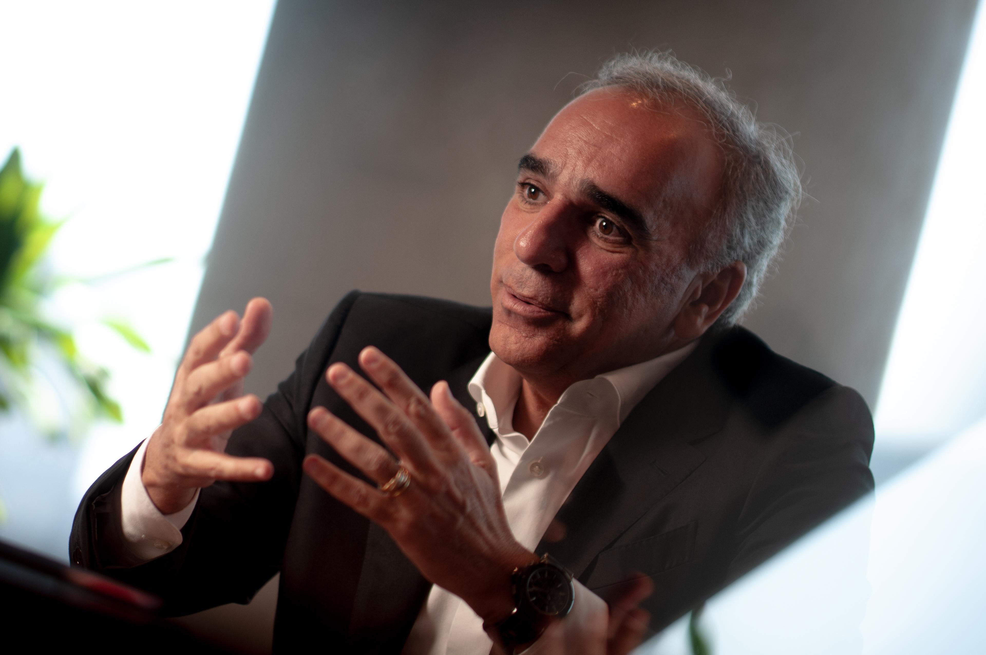 SPX overhauls management, scales back global expansion