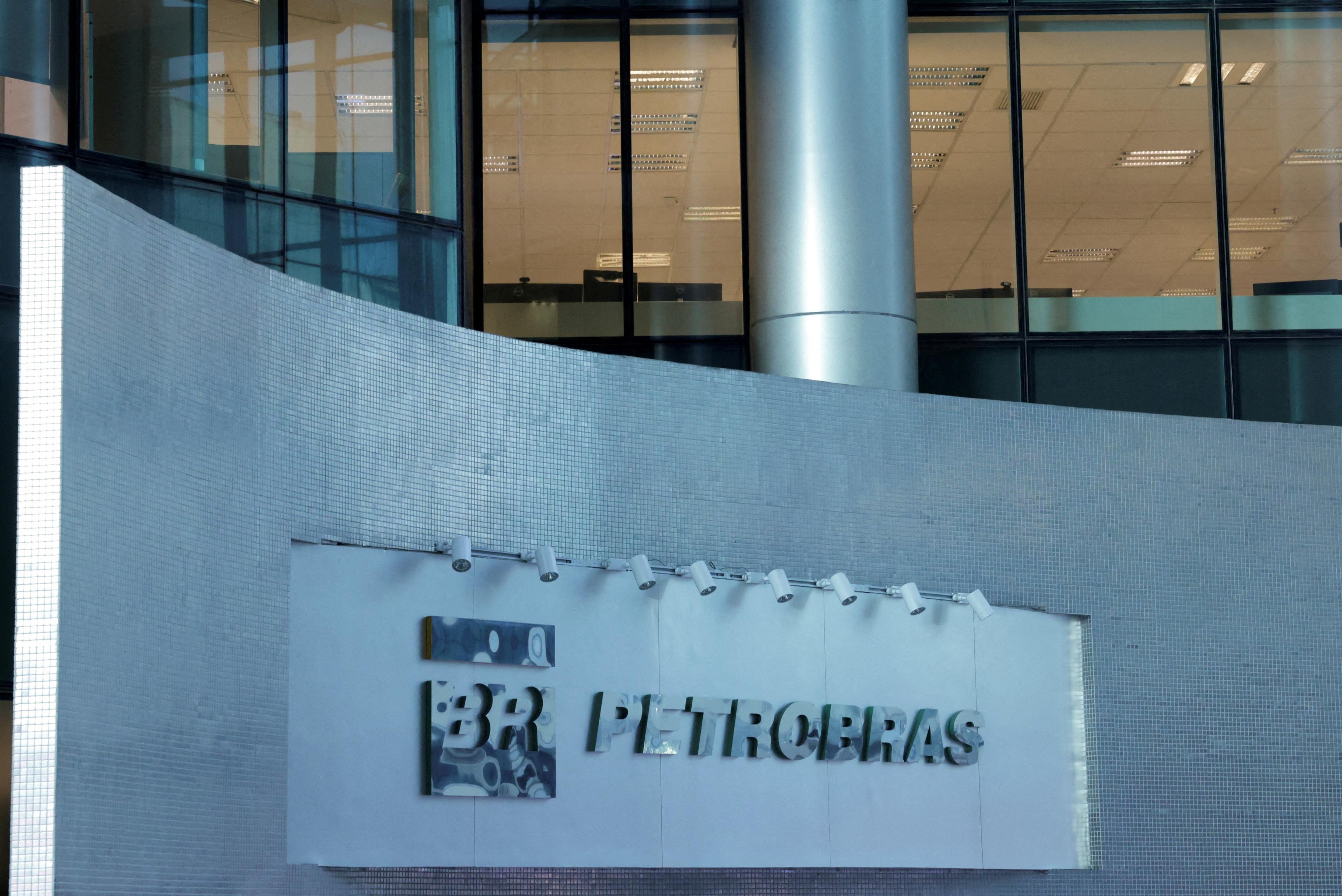 Petrobras weighs offshore LNG exports as gas market reforms advance