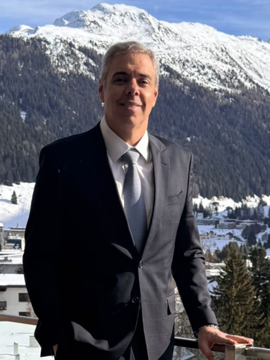 Itaú CEO says investors are eyeing Brazil but warn of election risks