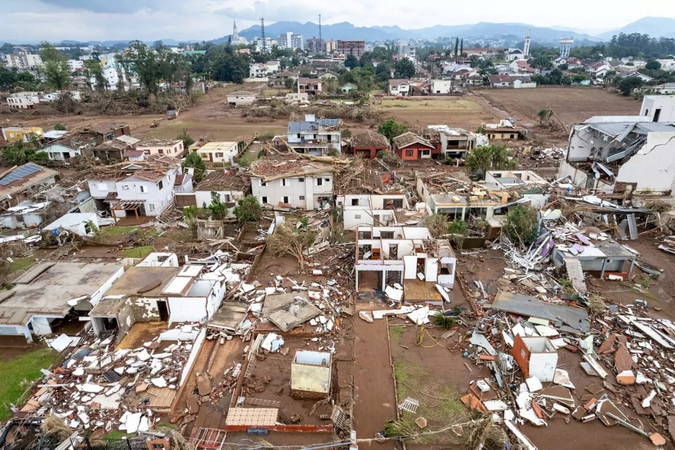 Arroio do Meio, in the Taquari Valley, will need to rebuild as the river waters recede; floods claimed 157 lives and 88 people are still missing — Foto: Gustavo Mansur/Palácio Piratini