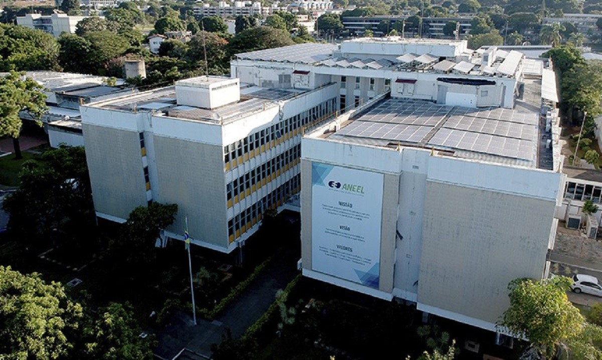 Brazil plans R$5.5bn relief package to curb power tariff increases