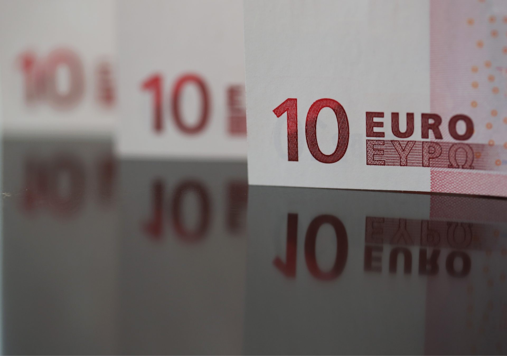 Brazil returns to euro bond market with €5bn deal