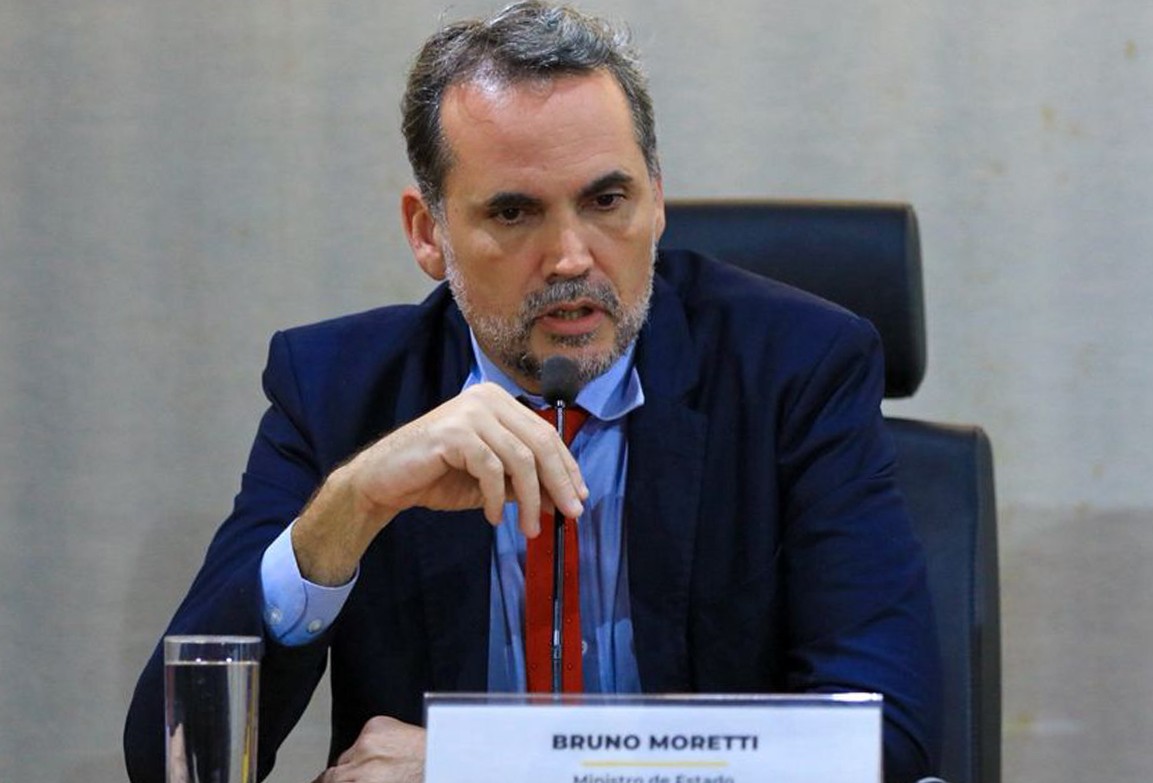 Brazil unveils R$7bn-a-month fuel package as oil prices surge