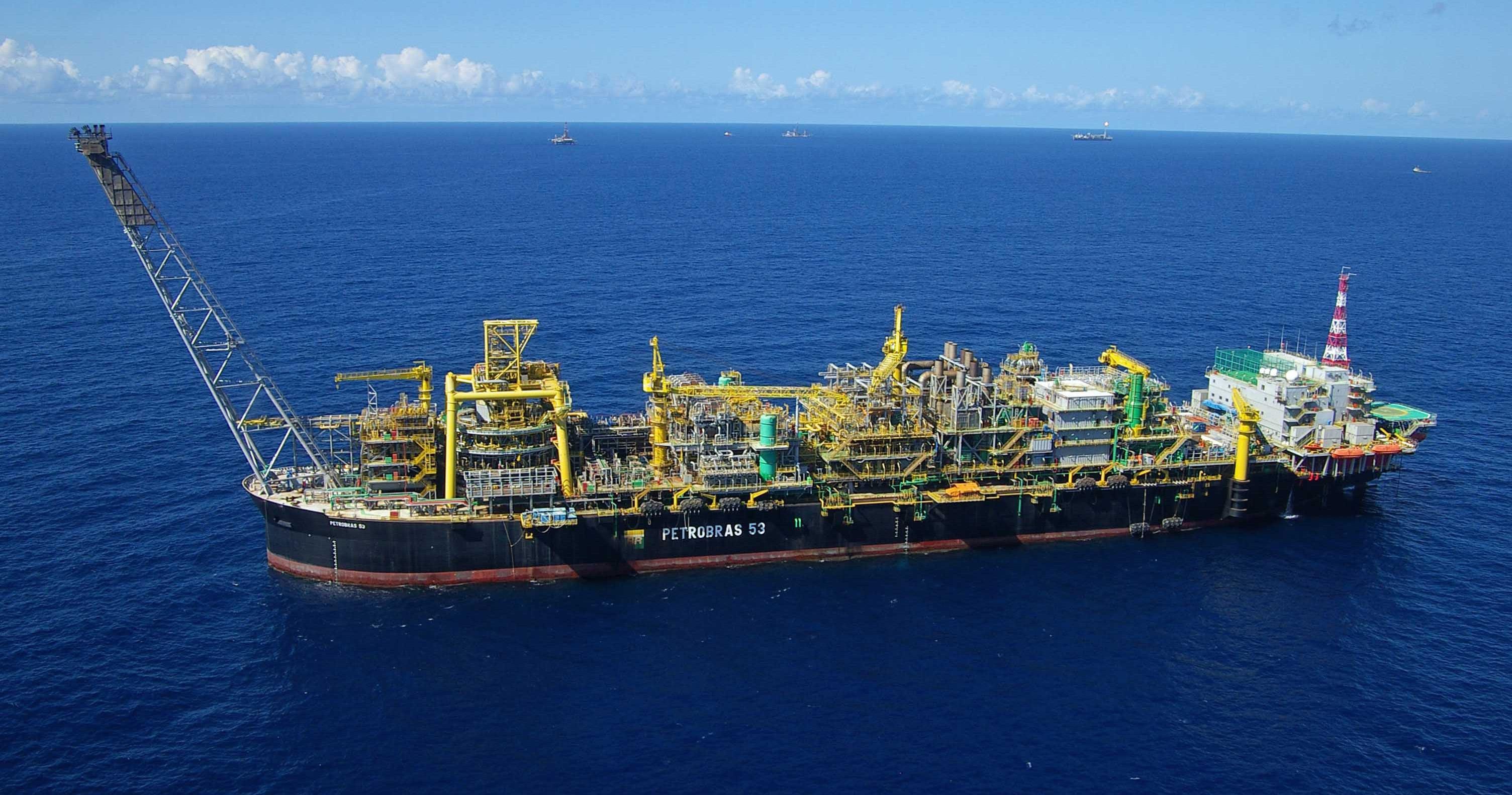 Petrobras announces new pre-salt oil discovery offshore Brazil