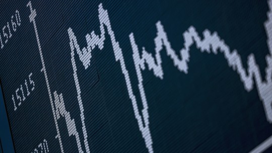 Vinci Compass aided by Verde with profit driven by record fees
